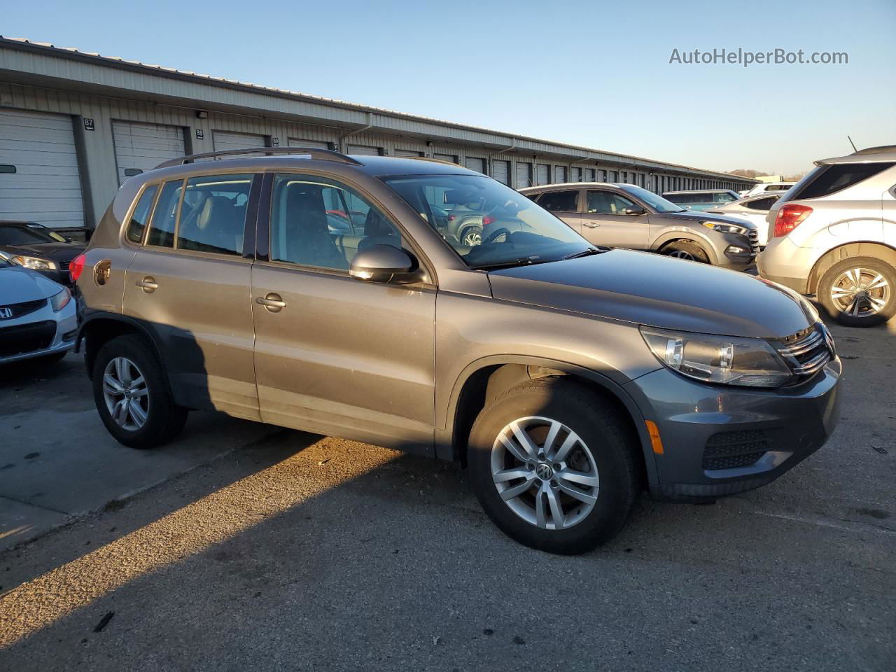 2016 Volkswagen Tiguan S Gray vin: WVGBV7AX7GW560468