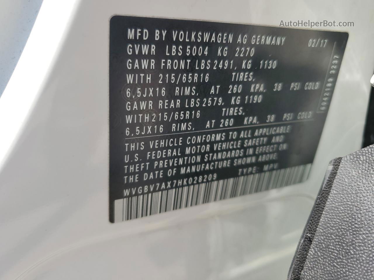 2017 Volkswagen Tiguan S Белый vin: WVGBV7AX7HK028209