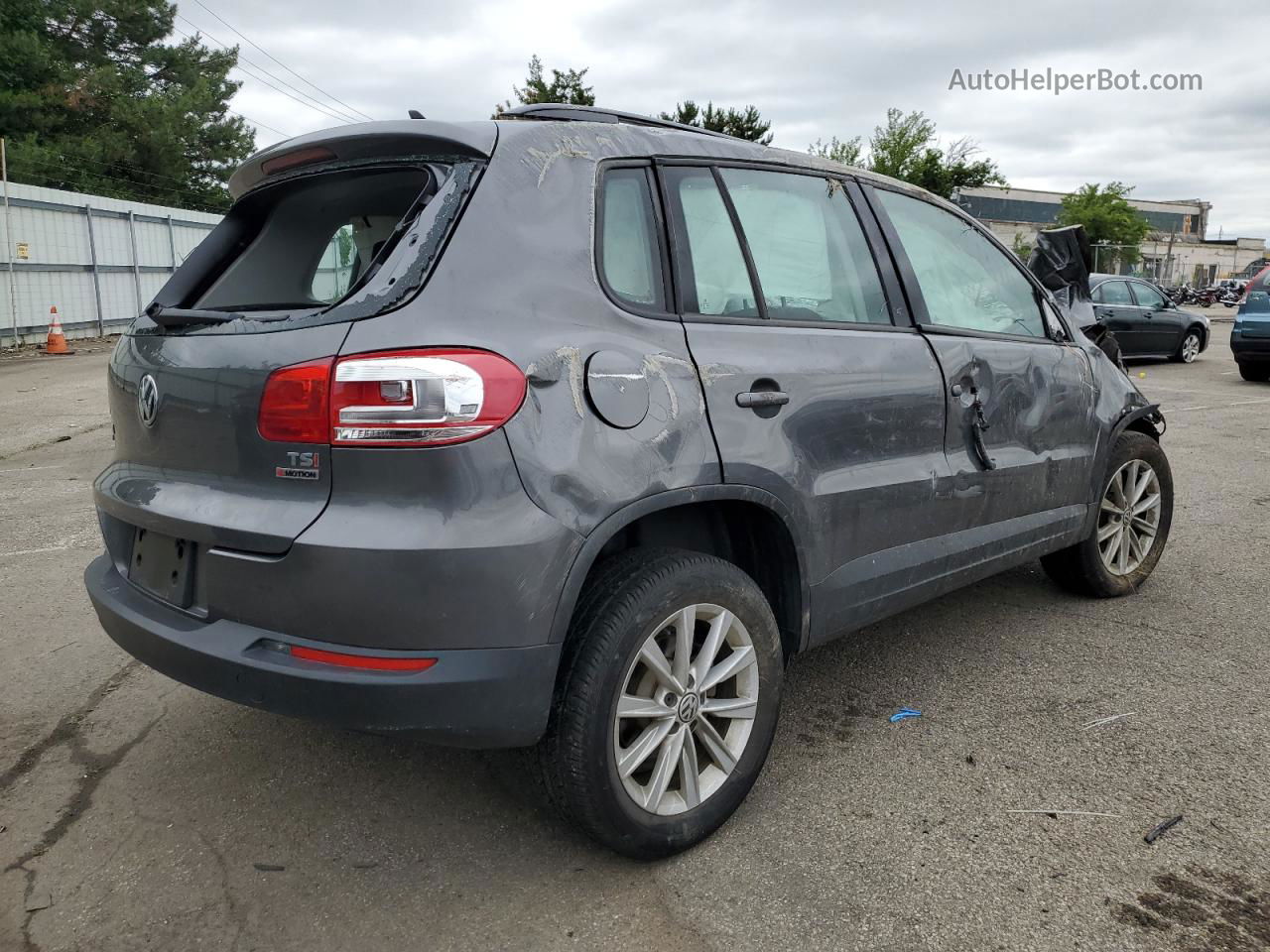 2017 Volkswagen Tiguan S Gray vin: WVGBV7AX7HK045298