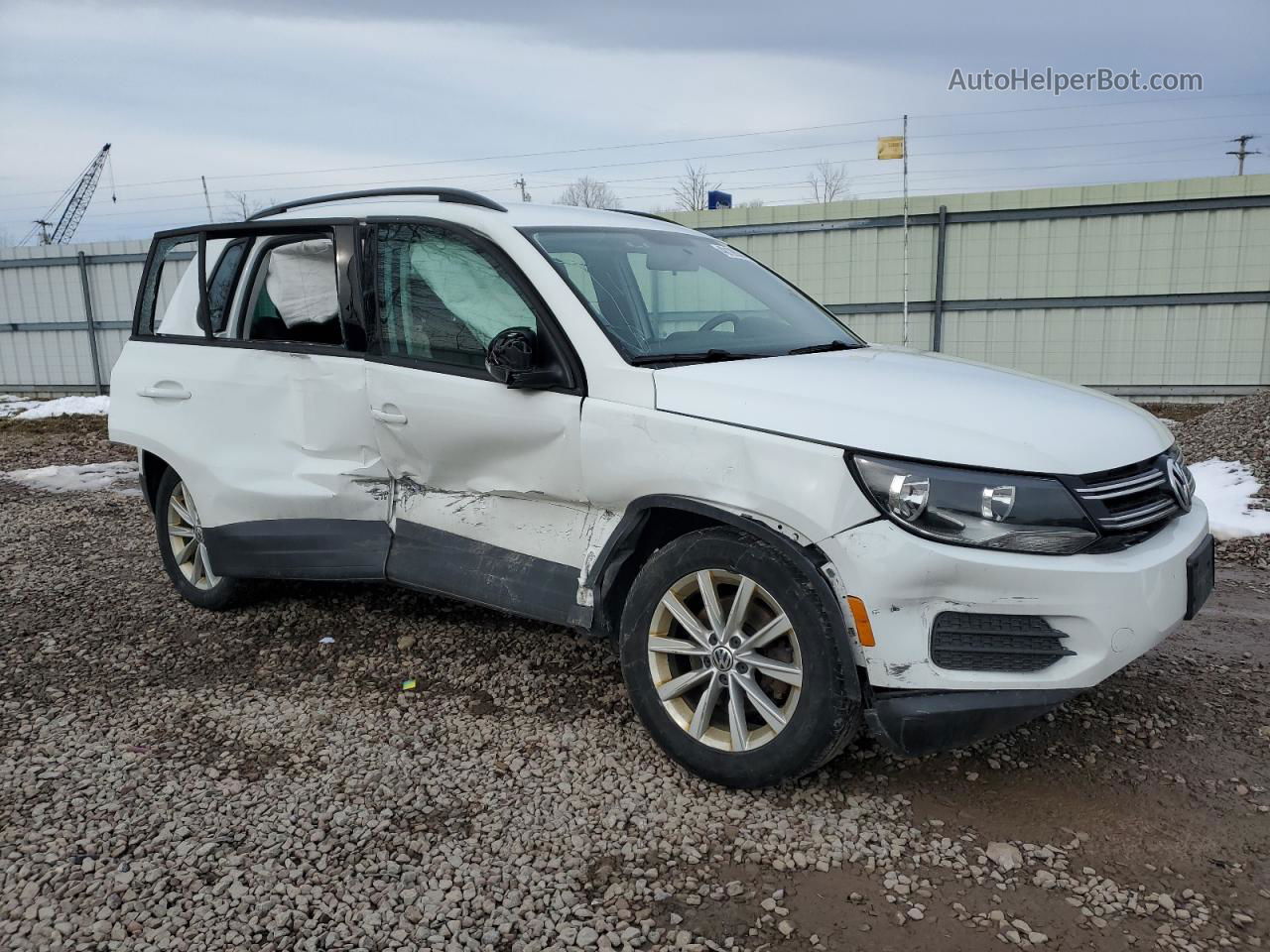 2017 Volkswagen Tiguan S White vin: WVGBV7AX7HK045849