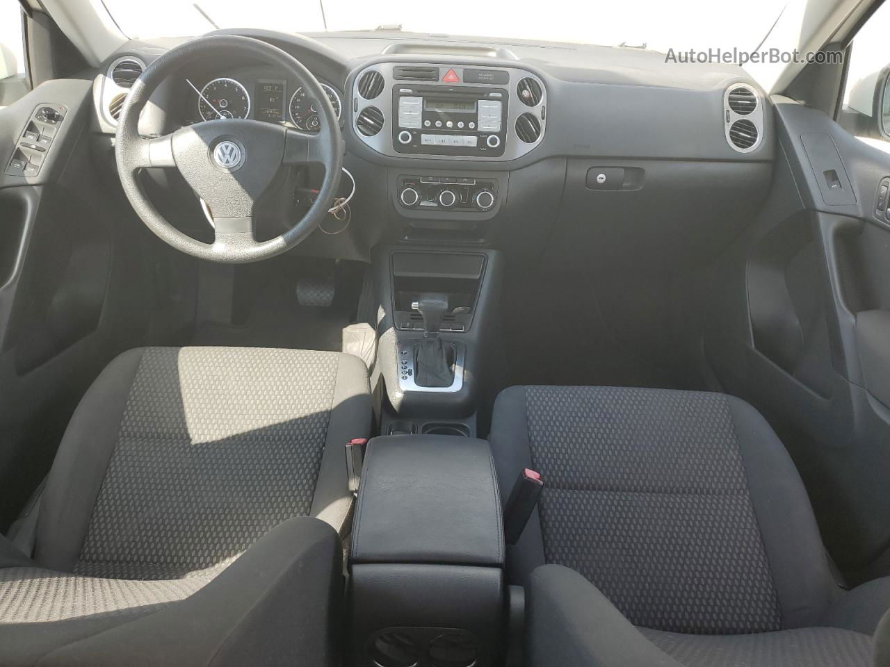 2010 Volkswagen Tiguan Se Белый vin: WVGBV7AX8AW522075