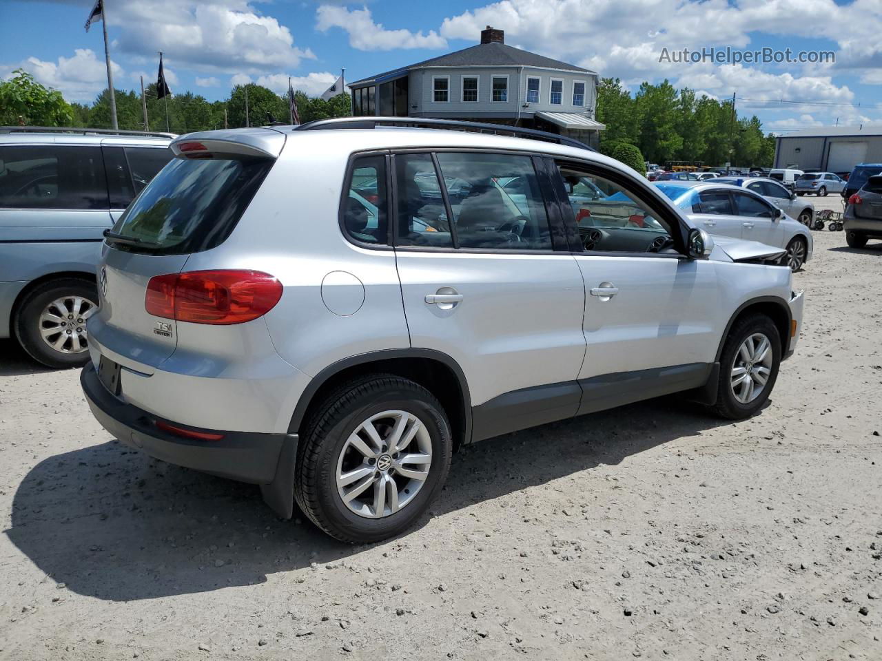 2016 Volkswagen Tiguan S Silver vin: WVGBV7AX8GW609192