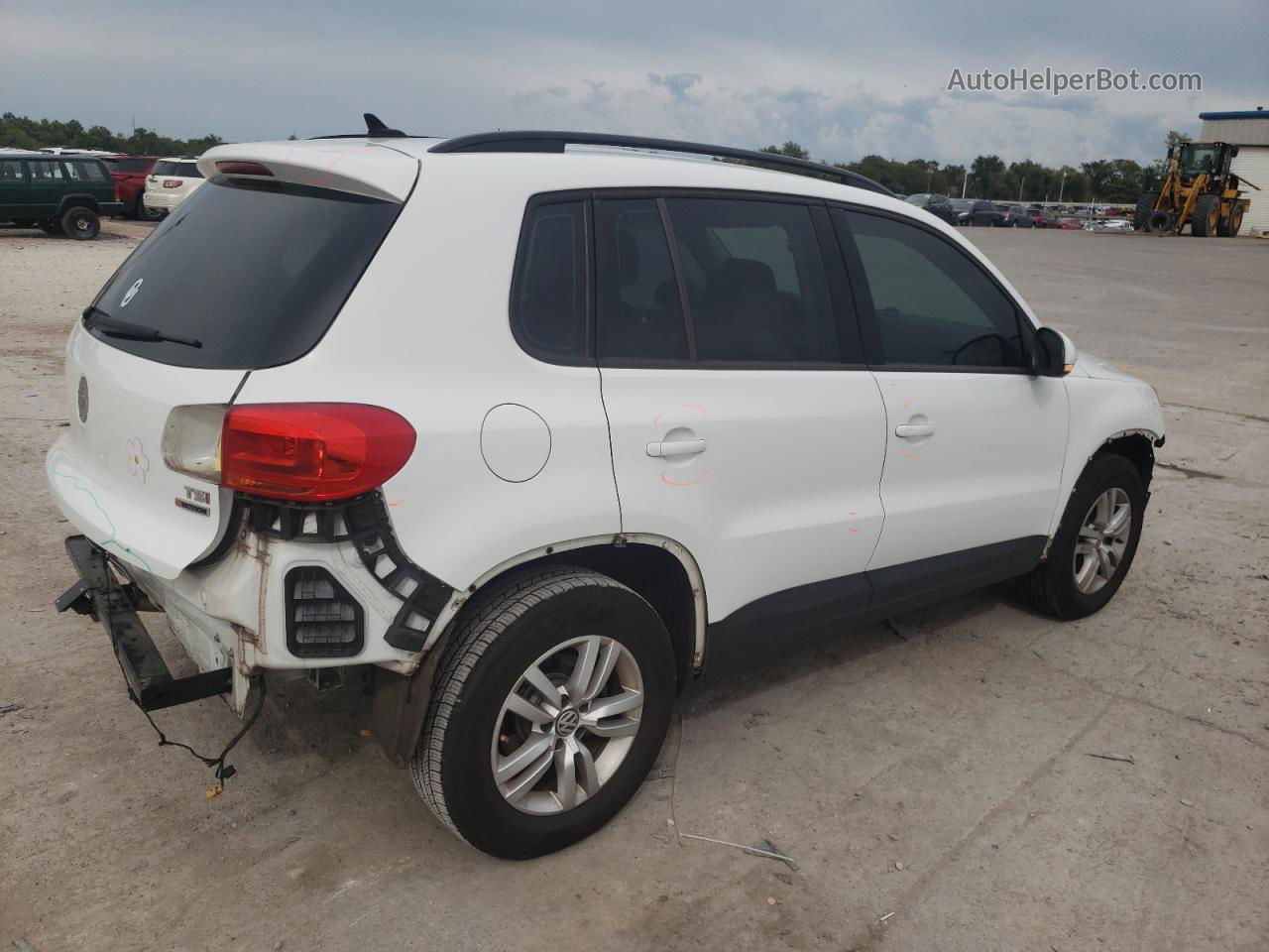 2017 Volkswagen Tiguan S White vin: WVGBV7AX8HK004968