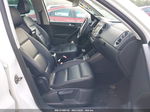 2010 Volkswagen Tiguan Wolfsburg White vin: WVGBV7AX9AW513322