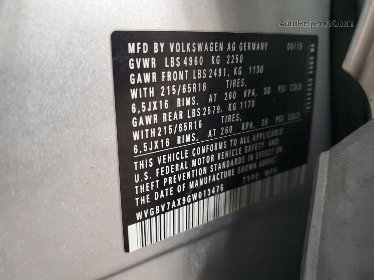 2016 Volkswagen Tiguan S Silver vin: WVGBV7AX9GW013475