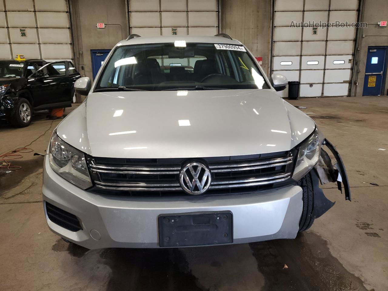 2016 Volkswagen Tiguan S Silver vin: WVGBV7AX9GW013475