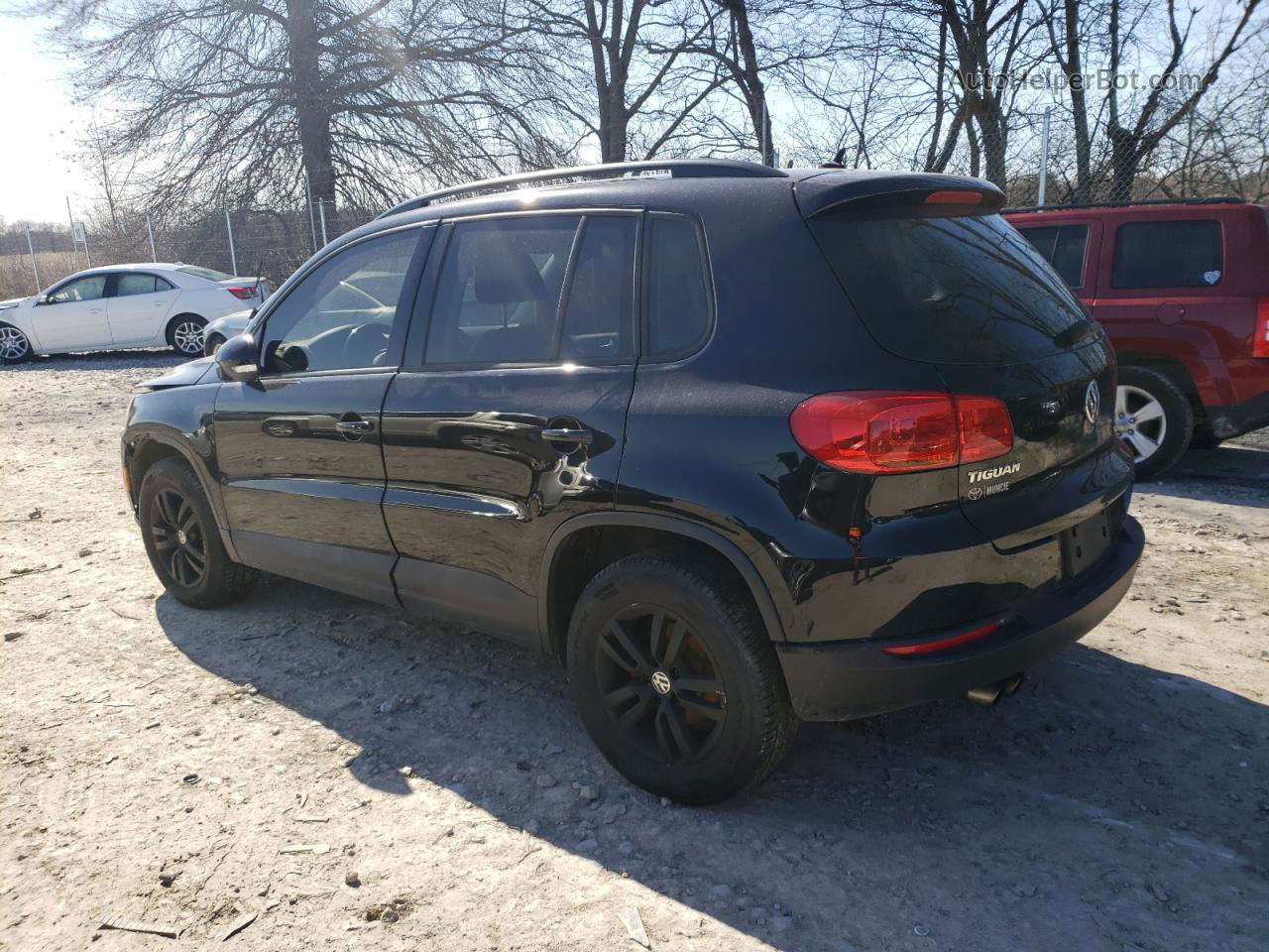 2016 Volkswagen Tiguan S Черный vin: WVGBV7AX9GW066256