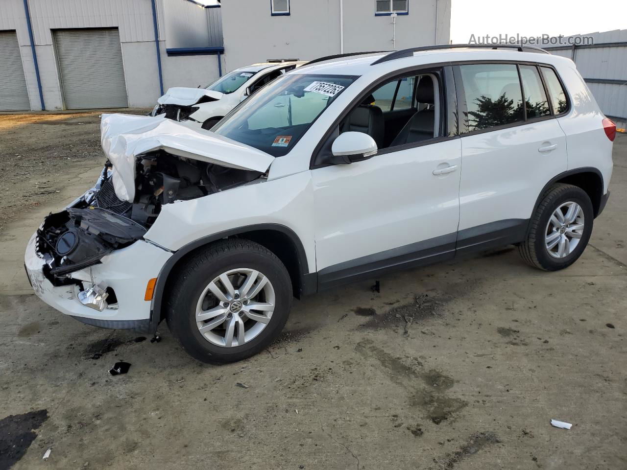 2017 Volkswagen Tiguan S White vin: WVGBV7AX9HK012285