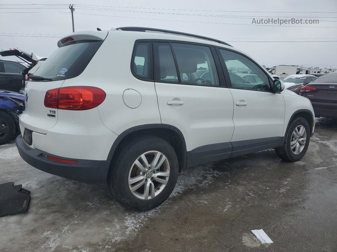 2017 Volkswagen Tiguan S White vin: WVGBV7AX9HK027983