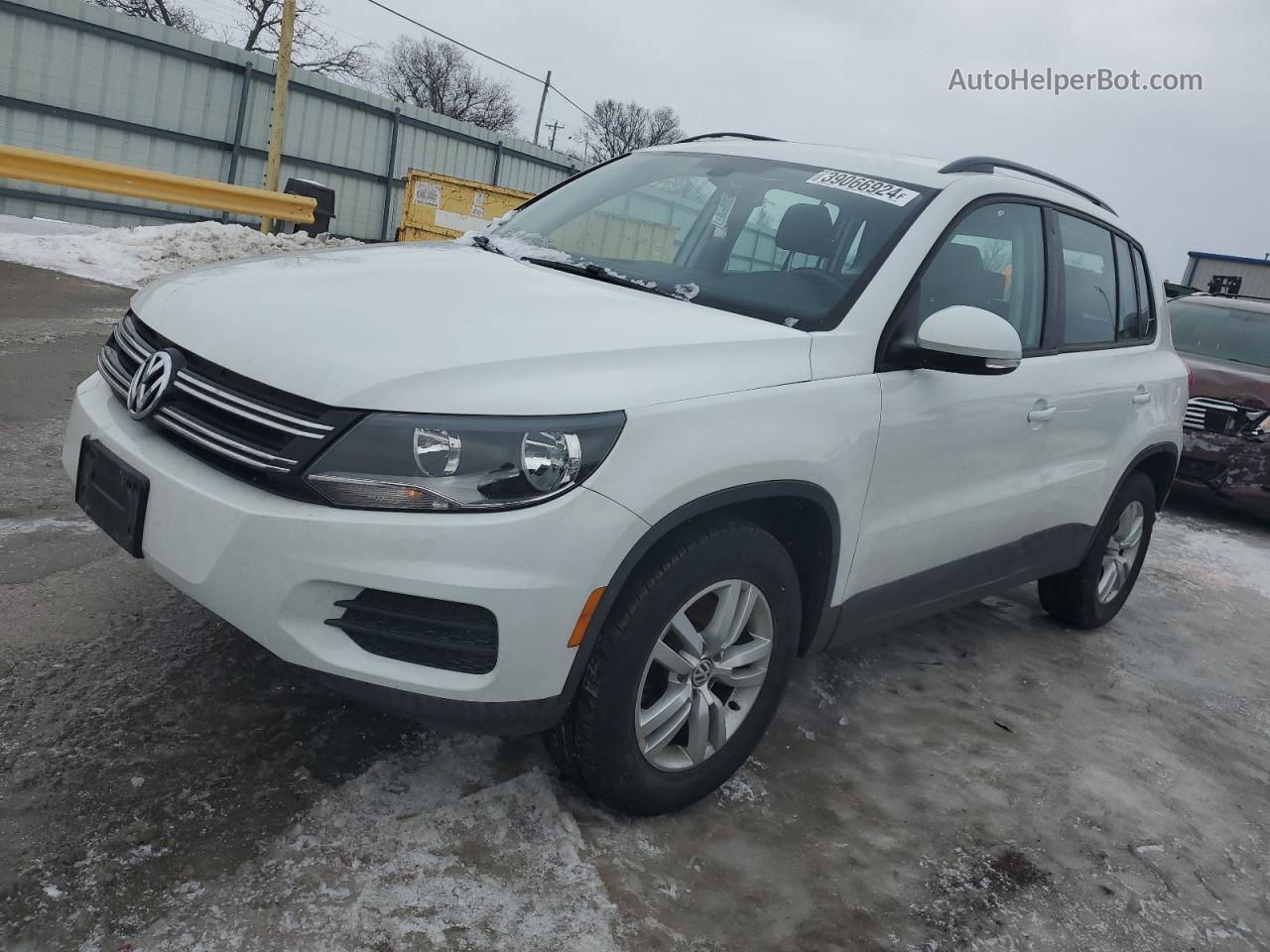 2017 Volkswagen Tiguan S White vin: WVGBV7AX9HK027983