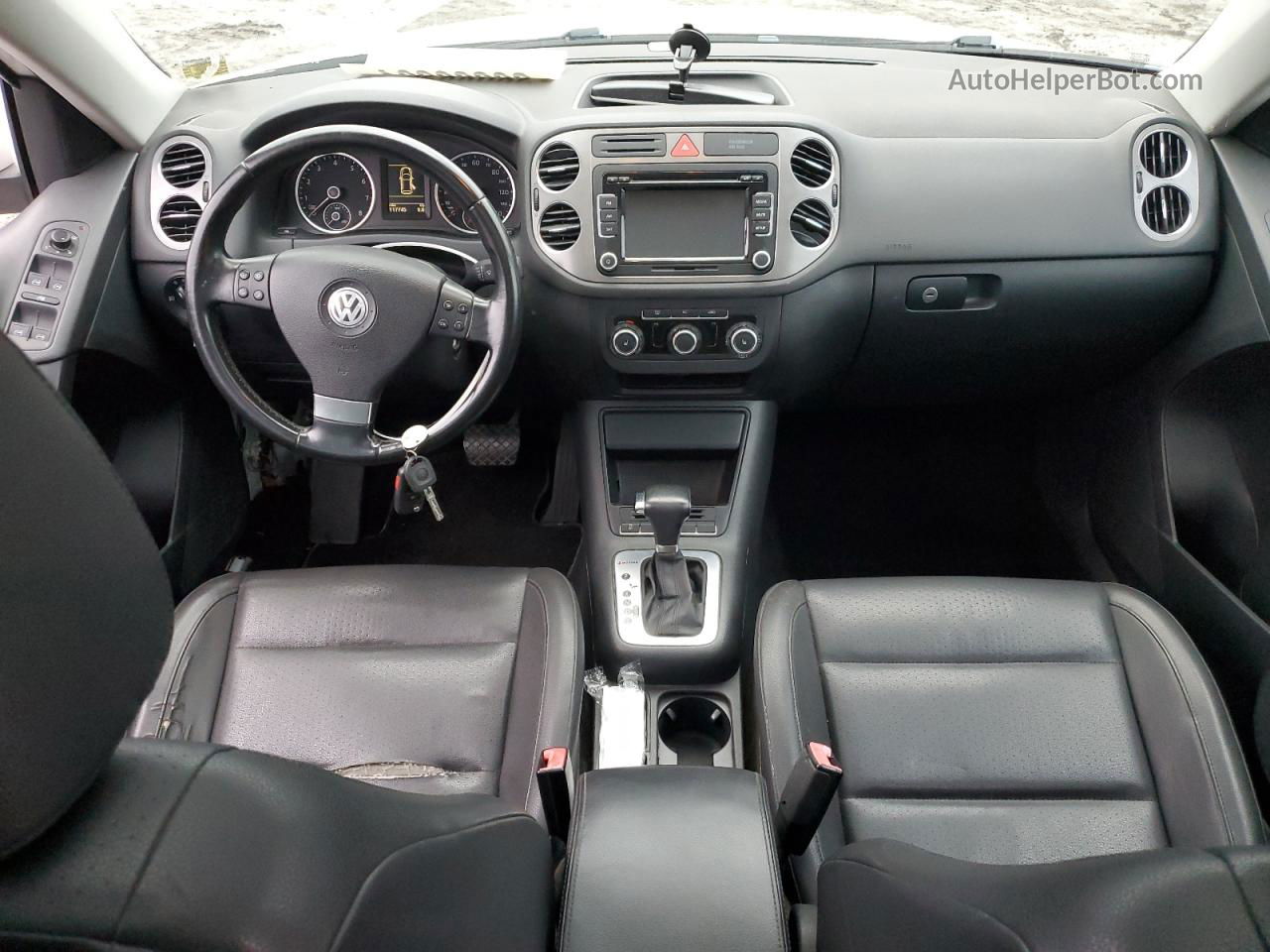 2010 Volkswagen Tiguan Se Белый vin: WVGBV7AXXAW530551