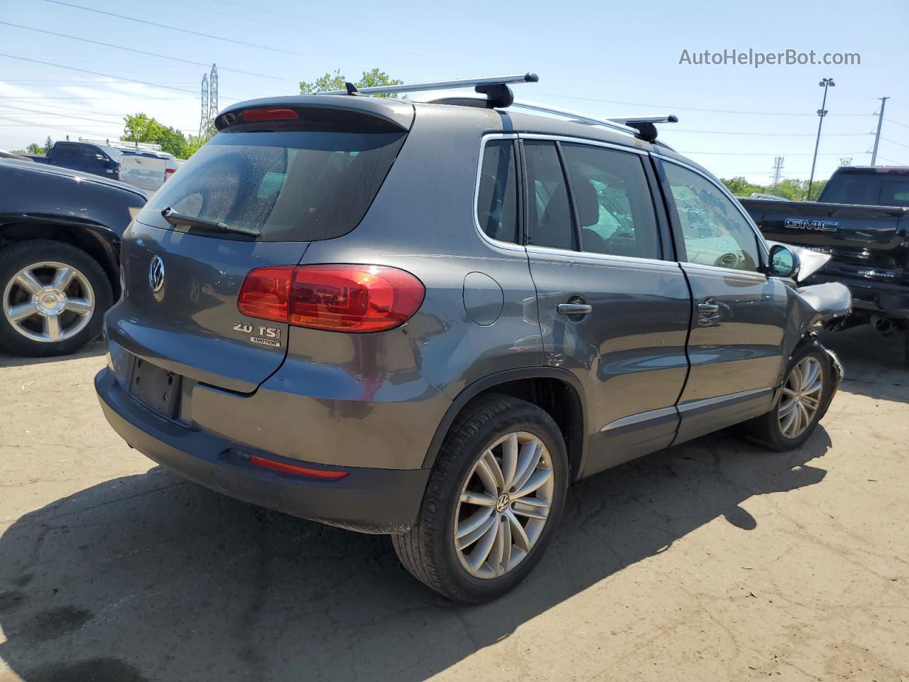 2013 Volkswagen Tiguan S Gray vin: WVGBV7AXXDW007406