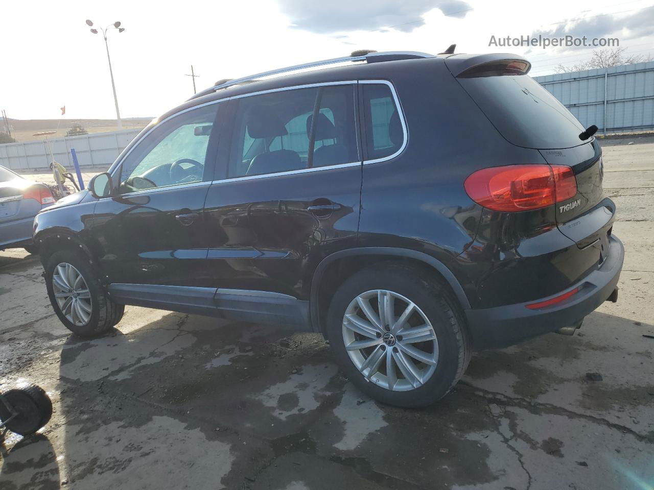 2013 Volkswagen Tiguan S Black vin: WVGBV7AXXDW527024