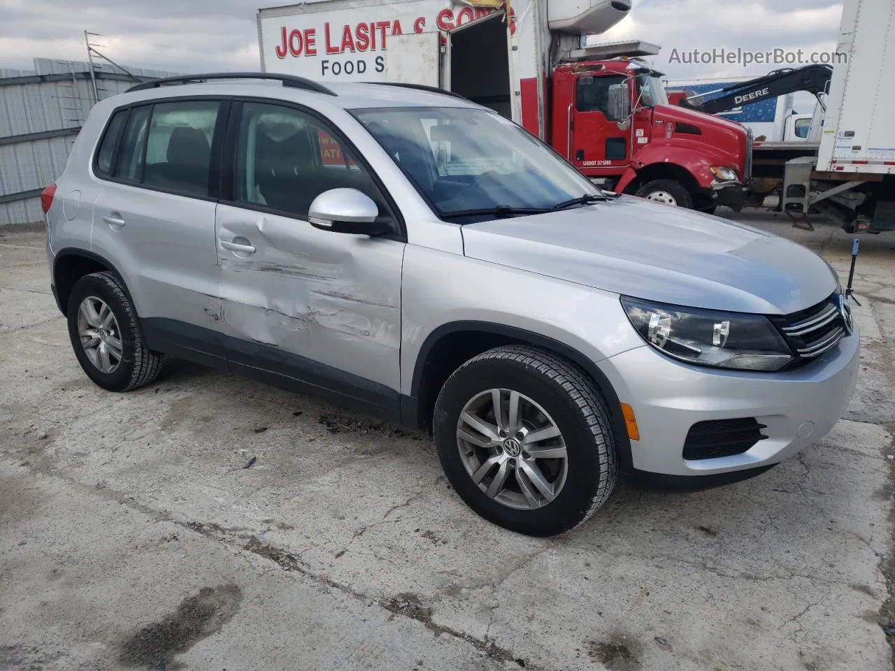 2016 Volkswagen Tiguan S Silver vin: WVGBV7AXXGW533037