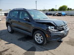 2016 Volkswagen Tiguan S Черный vin: WVGBV7AXXGW533362