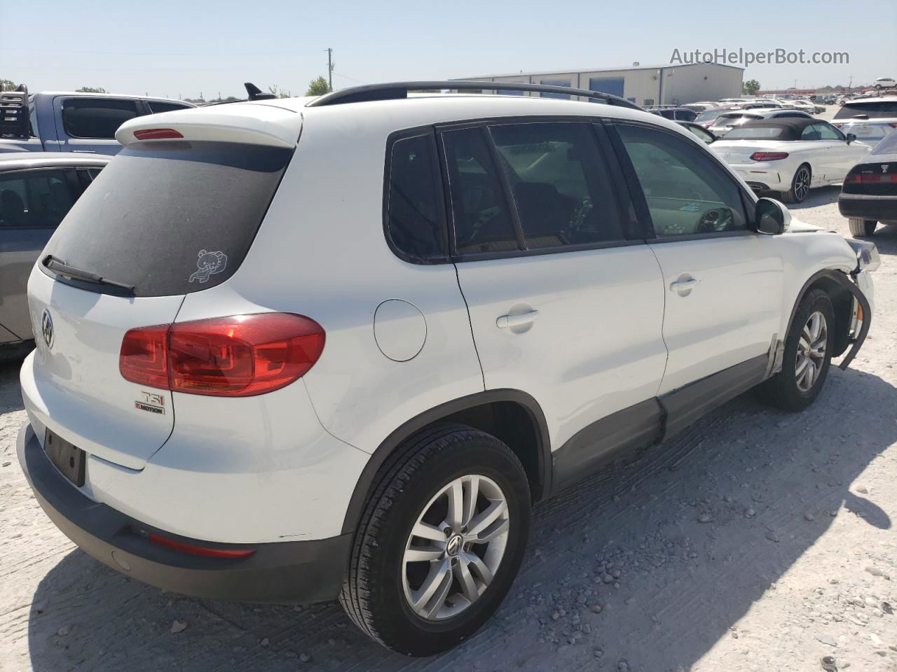 2017 Volkswagen Tiguan S White vin: WVGBV7AXXHK029743