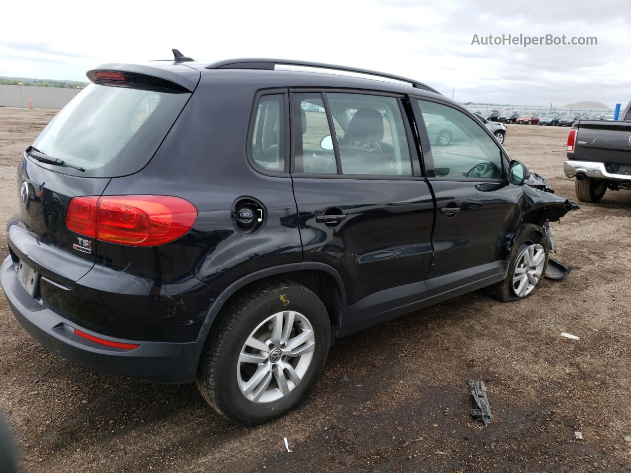 2017 Volkswagen Tiguan S Black vin: WVGBV7AXXHW512898