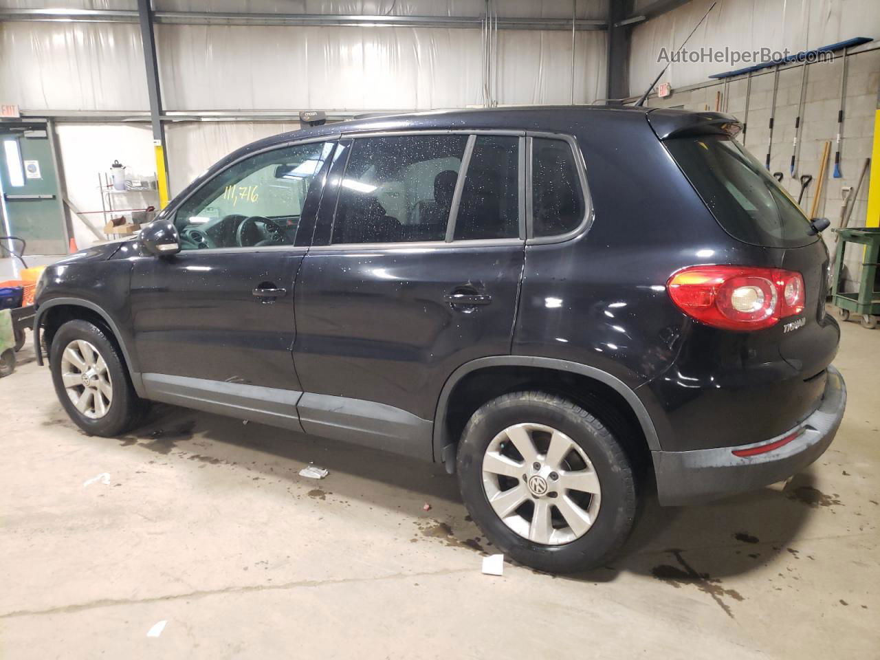 2010 Volkswagen Tiguan S Черный vin: WVGCV7AX5AW523642