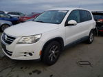 2010 Volkswagen Tiguan S White vin: WVGCV7AX8AW501957