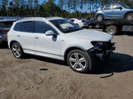 2014 Volkswagen Touareg V6 White vin: WVGDF9BP4ED002862