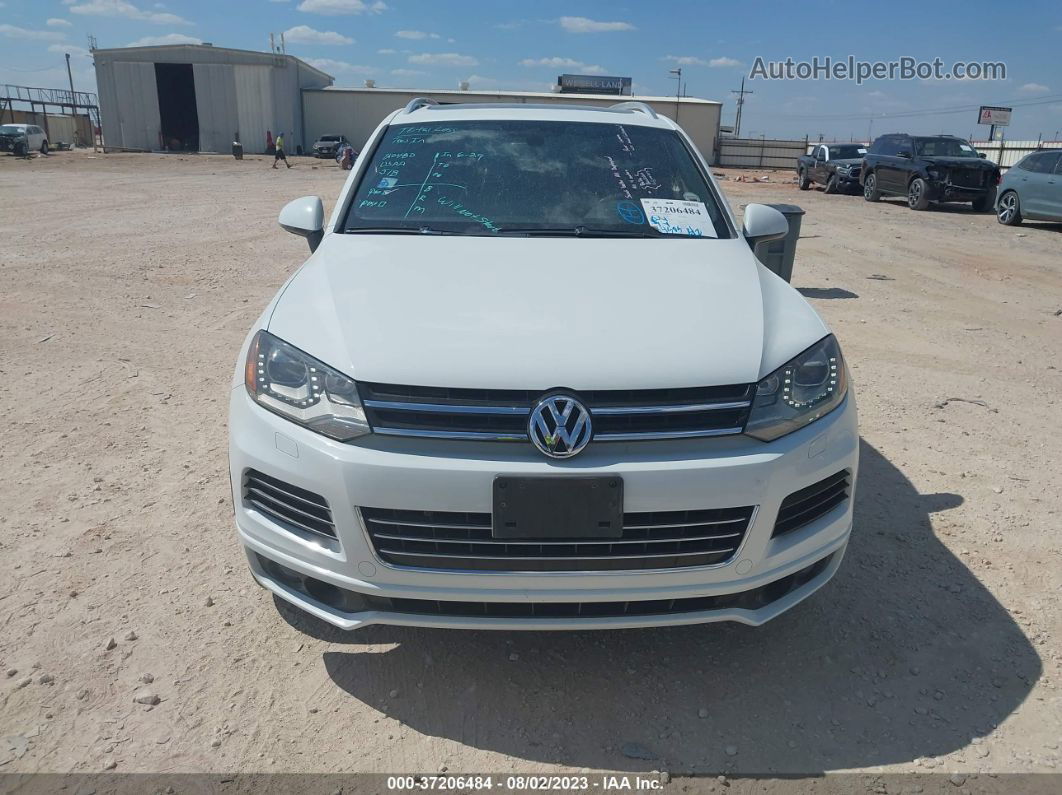 2014 Volkswagen Touareg R-line White vin: WVGDP9BP9ED009710