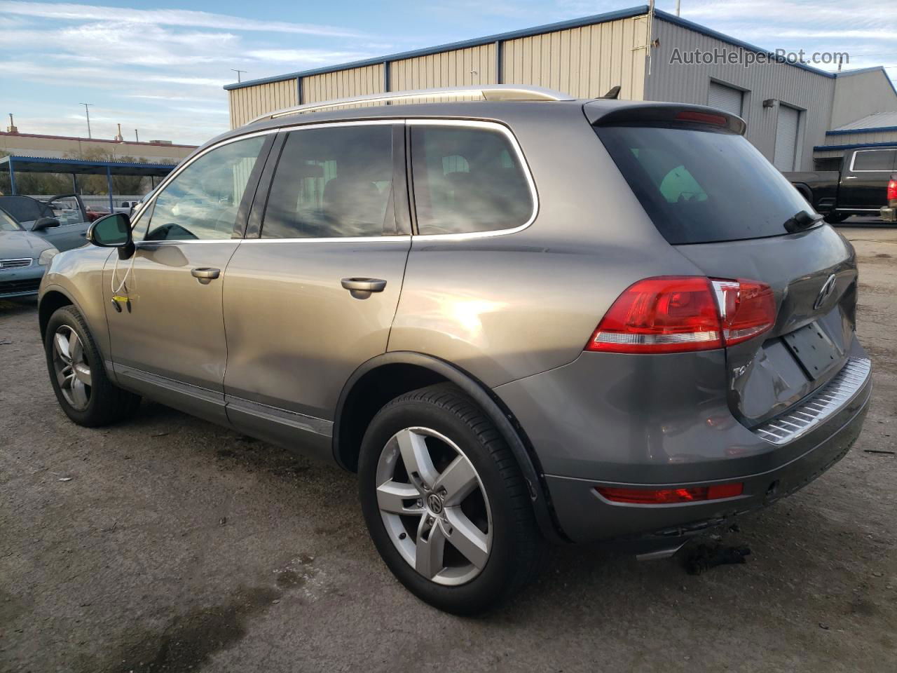 2013 Volkswagen Touareg V6 Gray vin: WVGEF9BP0DD006880