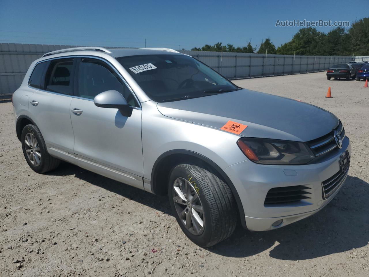 2013 Volkswagen Touareg V6 Серебряный vin: WVGEF9BP0DD007933