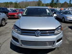 2014 Volkswagen Touareg V6 Silver vin: WVGEF9BP0ED000899