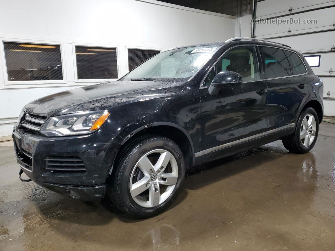 2013 Volkswagen Touareg V6 Black vin: WVGEF9BP2DD005875