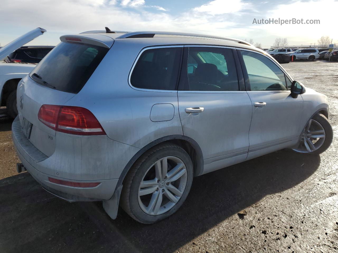 2013 Volkswagen Touareg V6 Silver vin: WVGEF9BP2DD008808