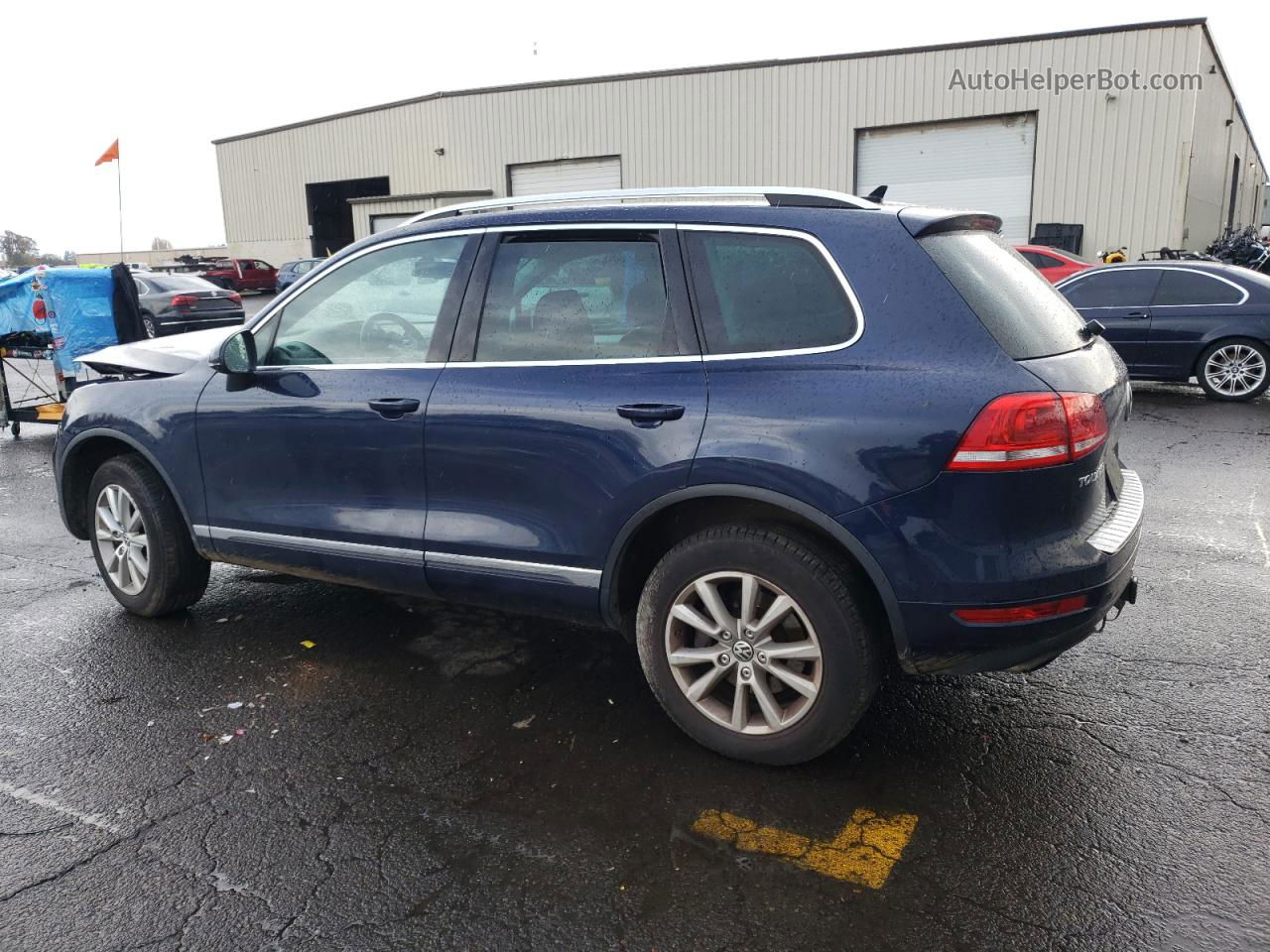 2013 Volkswagen Touareg V6 Blue vin: WVGEF9BP2DD009019