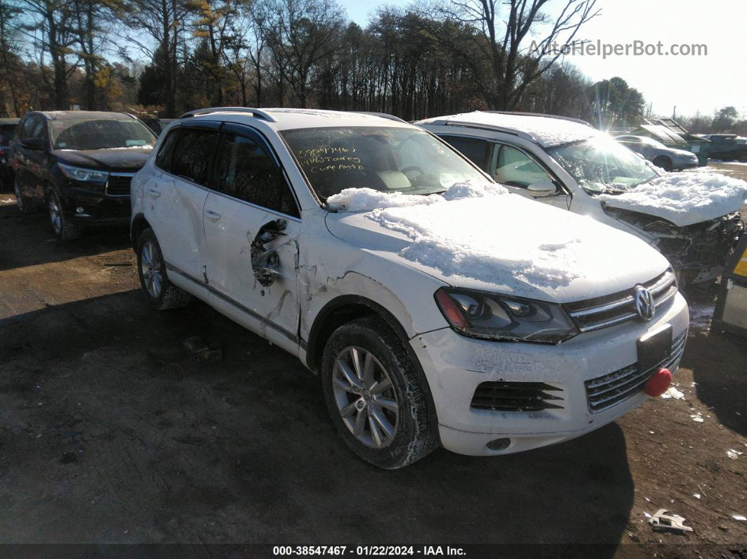 2014 Volkswagen Touareg 3.6l Sport White vin: WVGEF9BP2ED009863