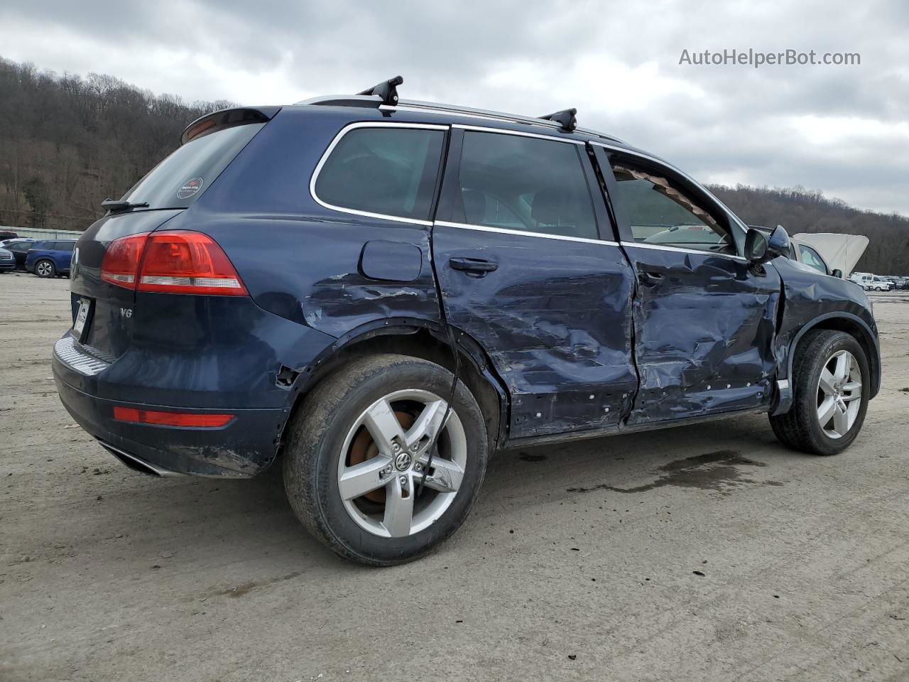 2012 Volkswagen Touareg V6 Blue vin: WVGEF9BP3CD006547