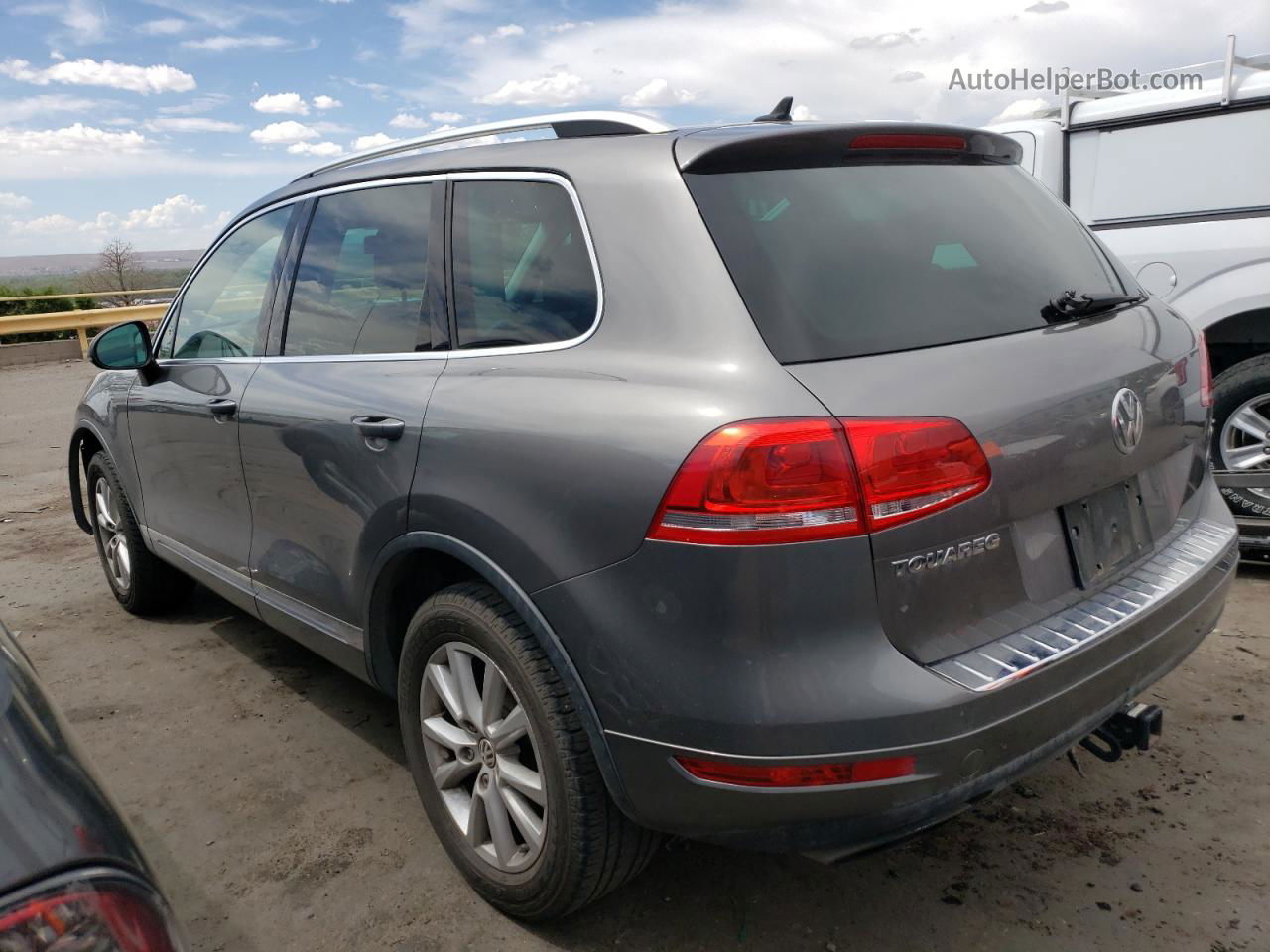 2014 Volkswagen Touareg V6 Gray vin: WVGEF9BP3ED004378