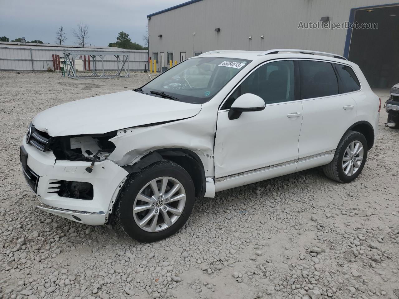 2014 Volkswagen Touareg V6 White vin: WVGEF9BP3ED008320