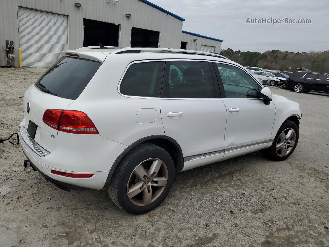 2013 Volkswagen Touareg V6 White vin: WVGEF9BP4DD001455