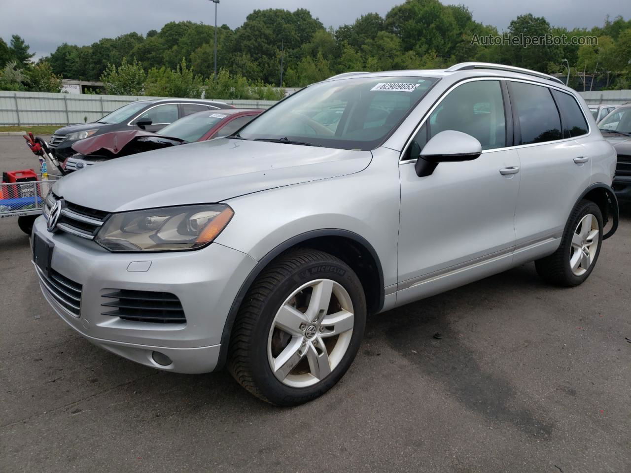 2013 Volkswagen Touareg V6 Silver vin: WVGEF9BP4DD002962