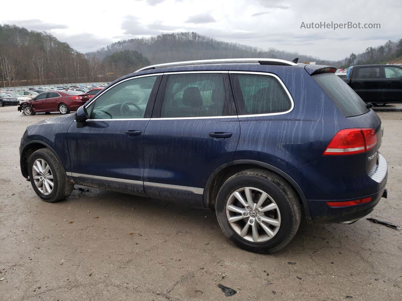 2013 Volkswagen Touareg V6 Blue vin: WVGEF9BP4DD009622