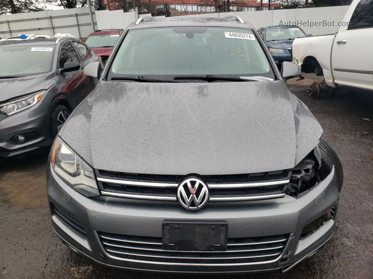 2014 Volkswagen Touareg V6 Gray vin: WVGEF9BP4ED000789