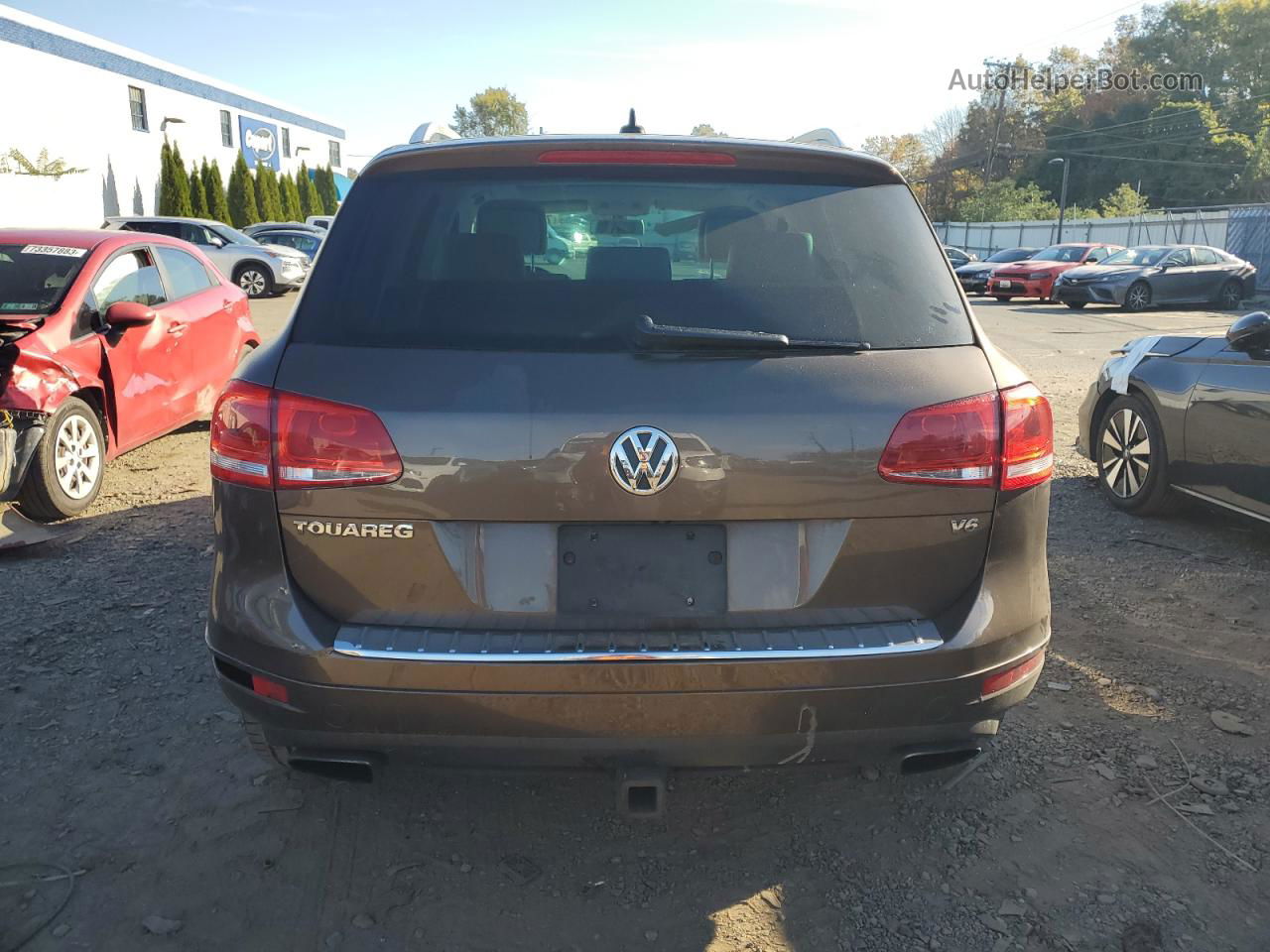 2014 Volkswagen Touareg V6 Brown vin: WVGEF9BP4ED012165