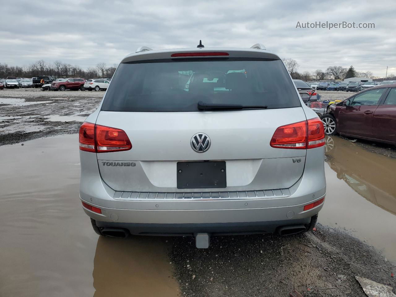 2013 Volkswagen Touareg V6 Silver vin: WVGEF9BP5DD000556