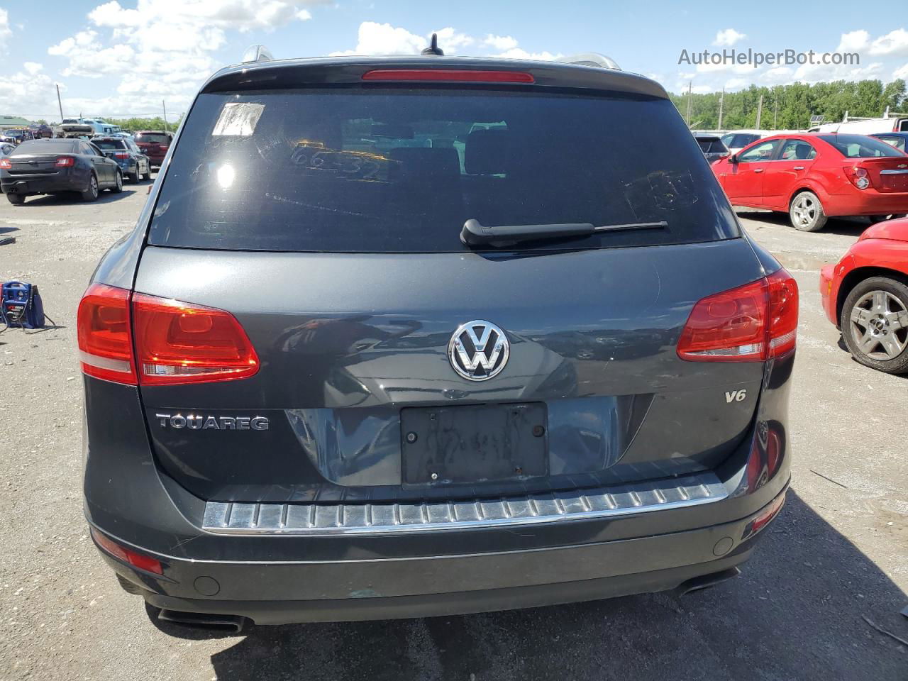 2013 Volkswagen Touareg V6 Серый vin: WVGEF9BP5DD012335