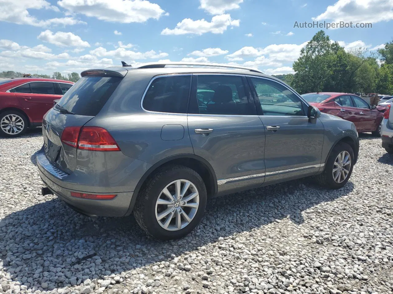 2014 Volkswagen Touareg V6 Gray vin: WVGEF9BP5ED007590