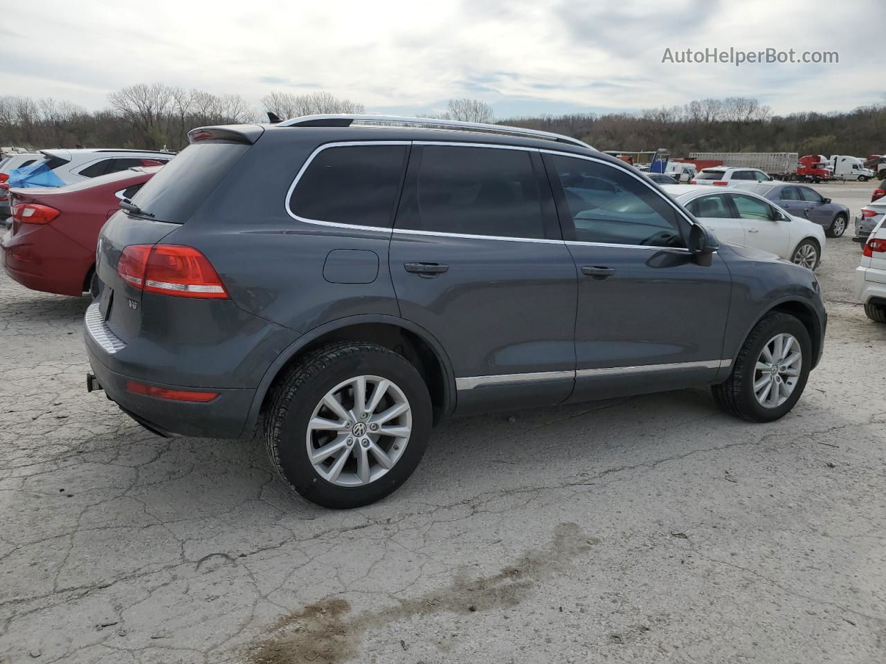 2014 Volkswagen Touareg V6 Серый vin: WVGEF9BP5ED012112