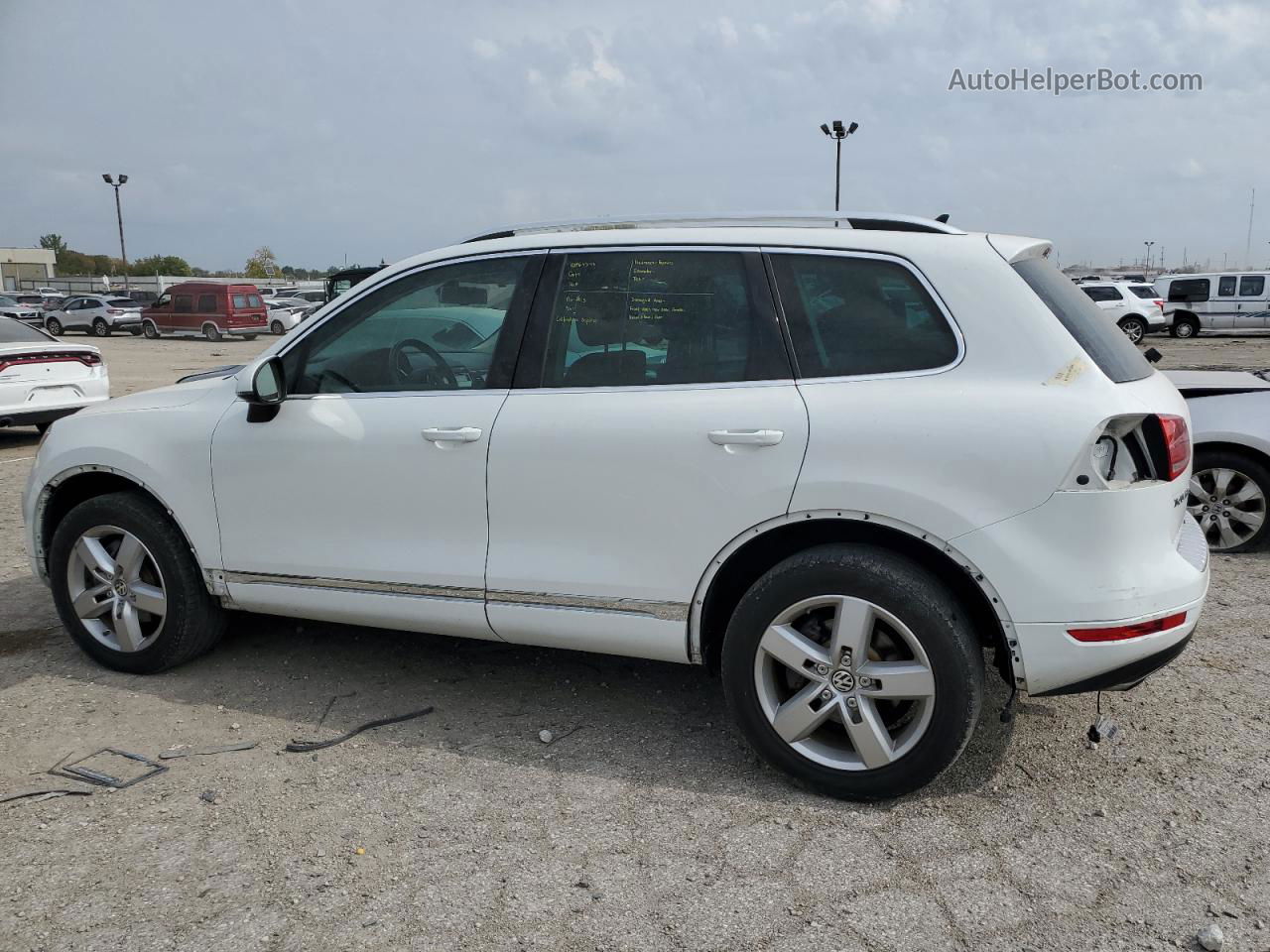 2014 Volkswagen Touareg V6 White vin: WVGEF9BP5ED014314