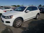 2012 Volkswagen Touareg V6 Белый vin: WVGEF9BP6CD007188