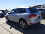 2013 Volkswagen Touareg V6 Серебряный vin: WVGEF9BP6DD002431