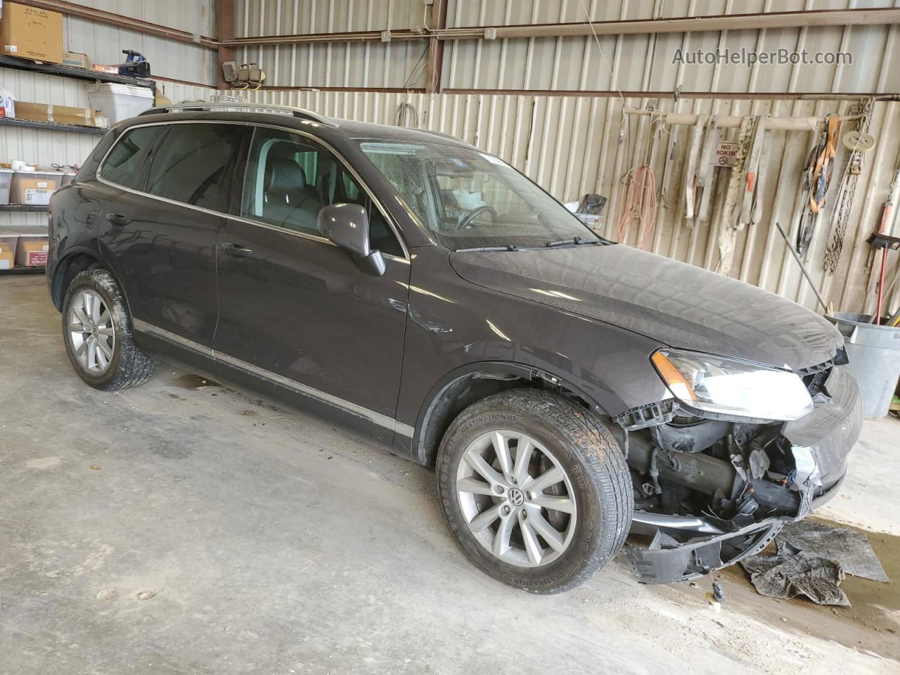 2013 Volkswagen Touareg V6 Gray vin: WVGEF9BP6DD003420