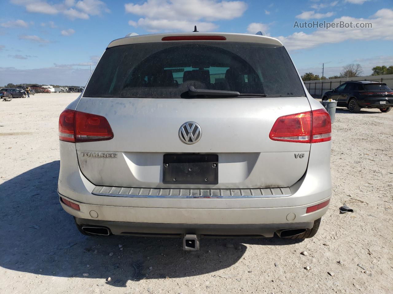 2014 Volkswagen Touareg V6 Silver vin: WVGEF9BP6ED013026