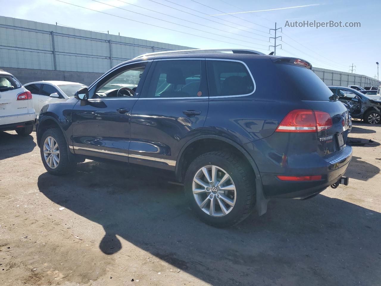 2014 Volkswagen Touareg V6 Синий vin: WVGEF9BP7ED010345